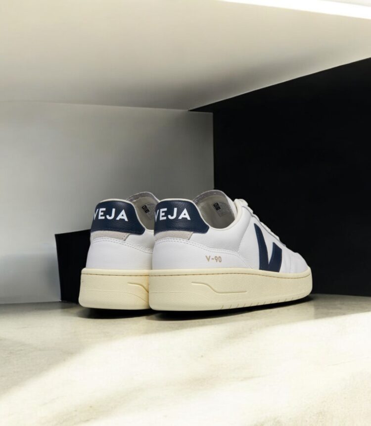 Veja V-90 white naútico