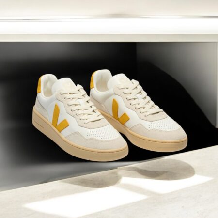 Veja V-90 white toscane