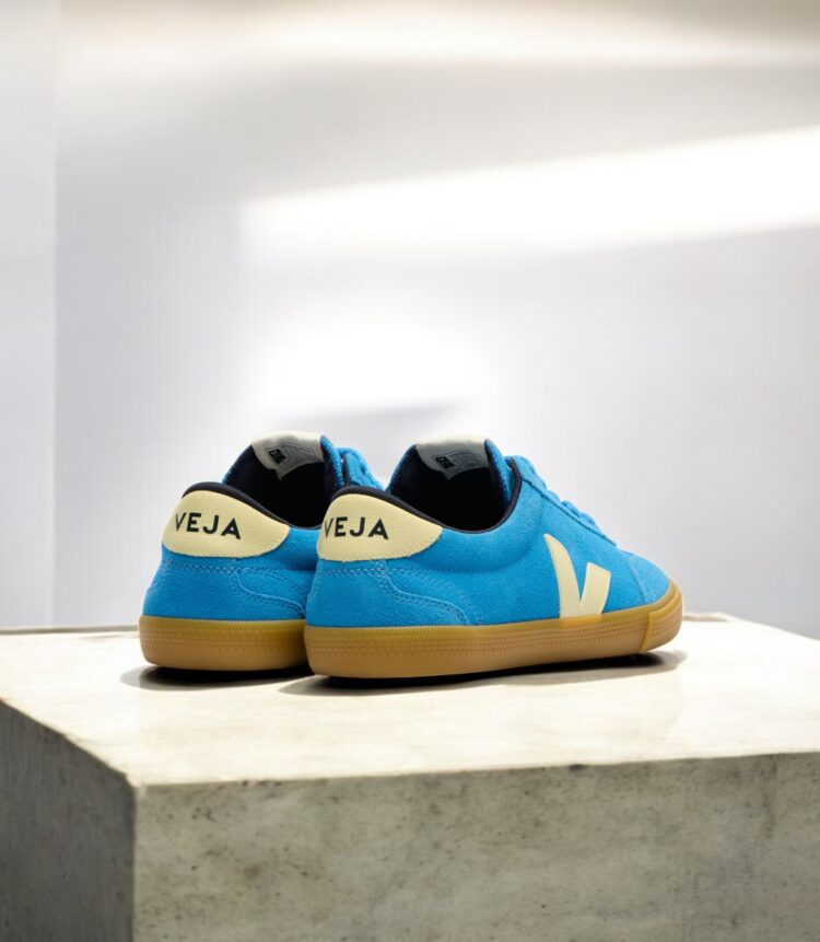 Veja Volley suede egge sun