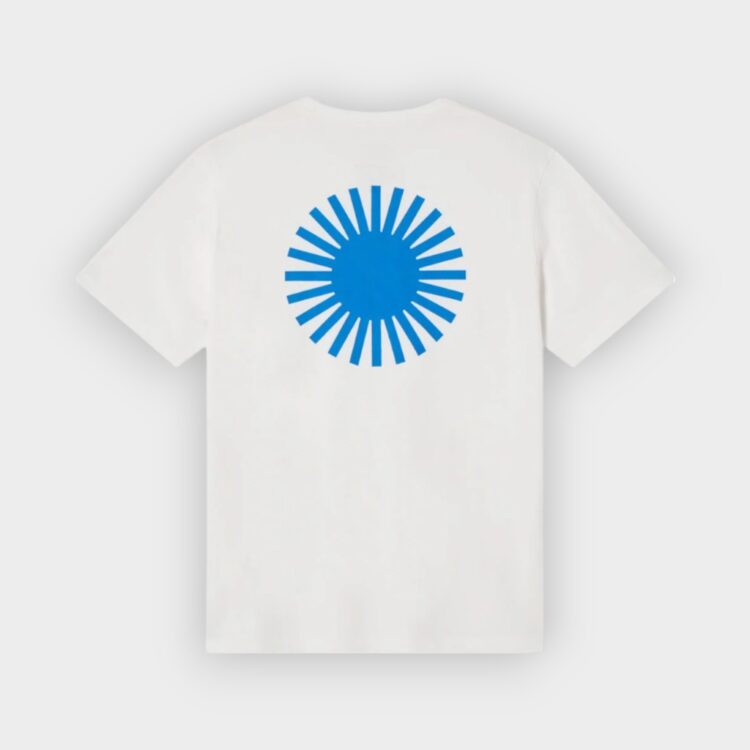 Camiseta blanca Sol azul