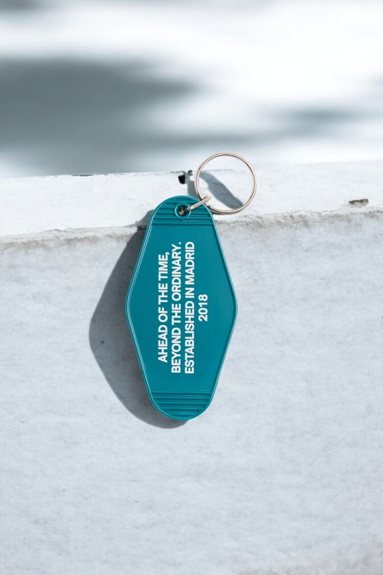 Llavero Yuxus blue Voyager