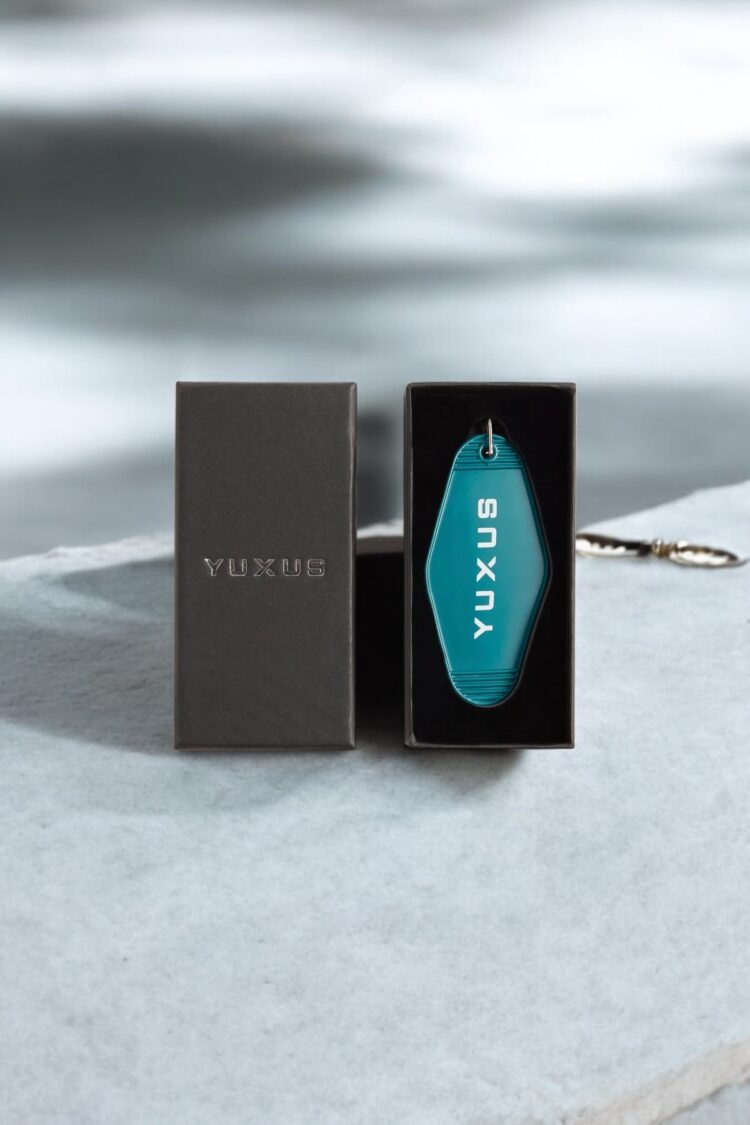 Llavero Yuxus blue Voyager