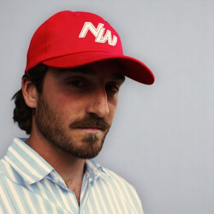 gorra NWHR Patch roja