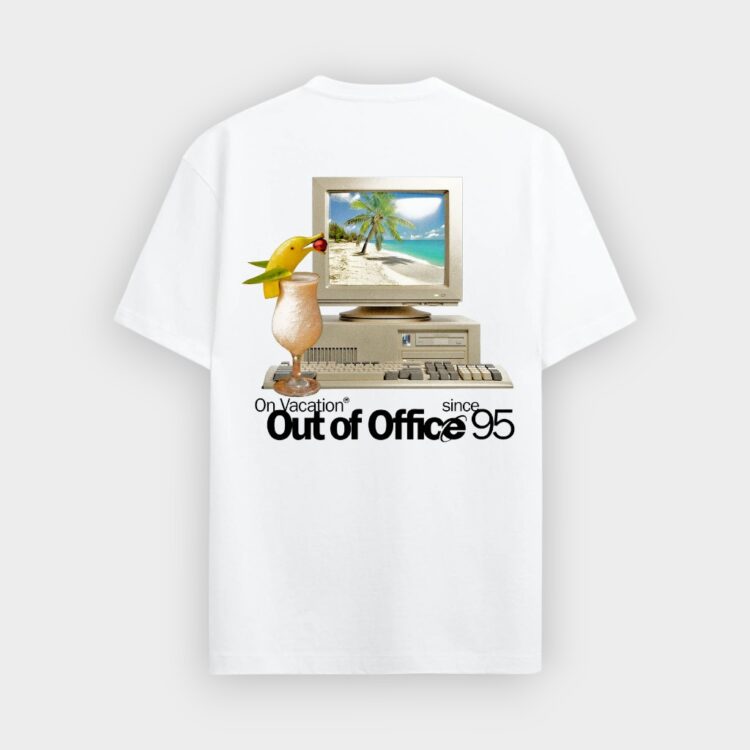 camiseta On Vacation Out