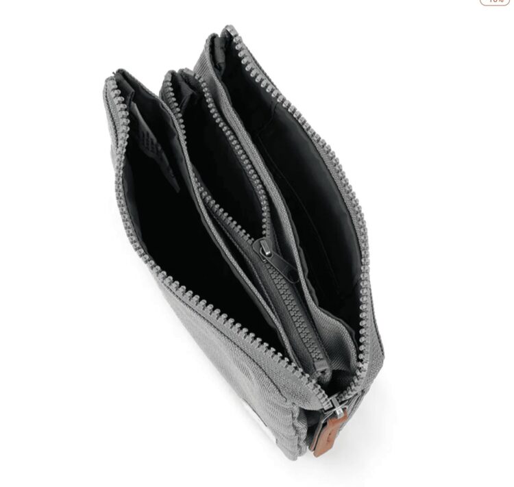 Cartera Roka Carnaby stormy recycled canvas