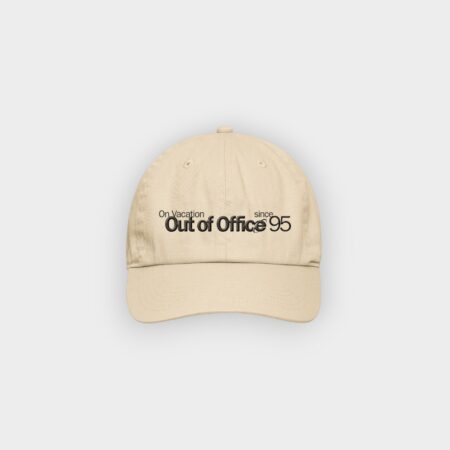 gorra On Vacation Out