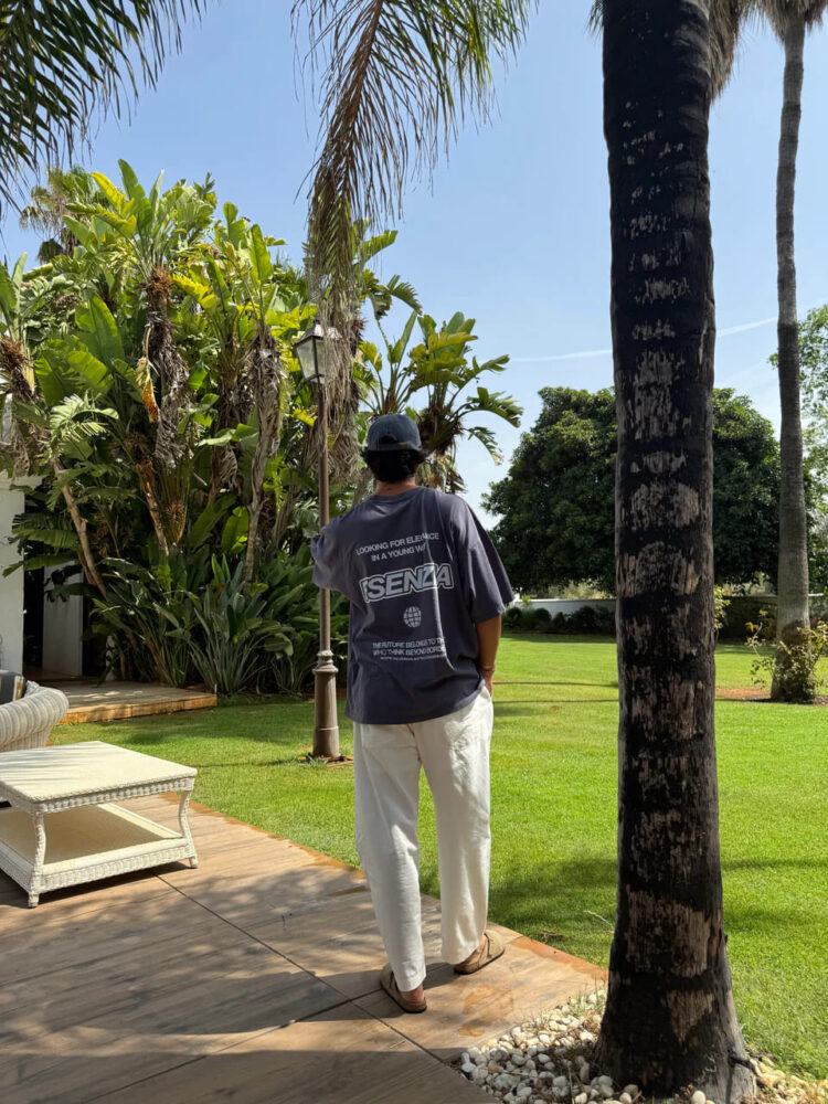 Camiseta Esenzia navy Beyond