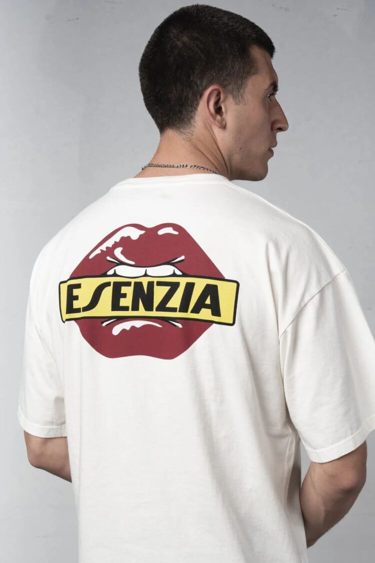 Camiseta Esenzia Kiss white