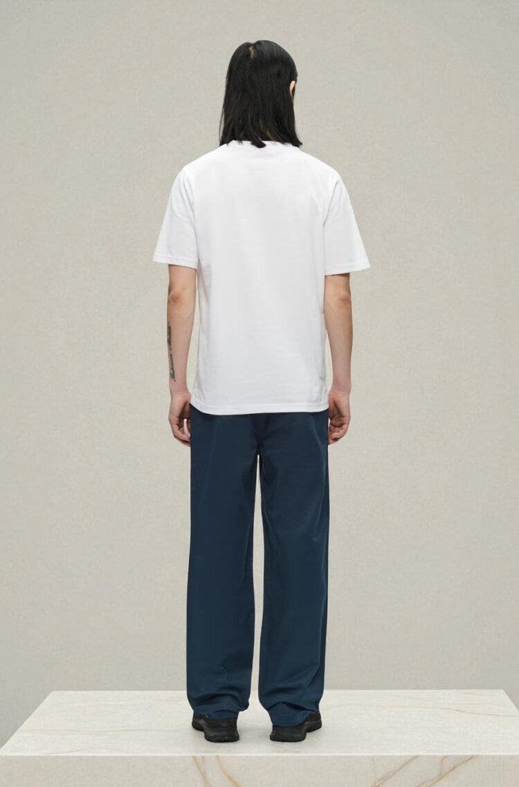 camiseta WWEssential bright white