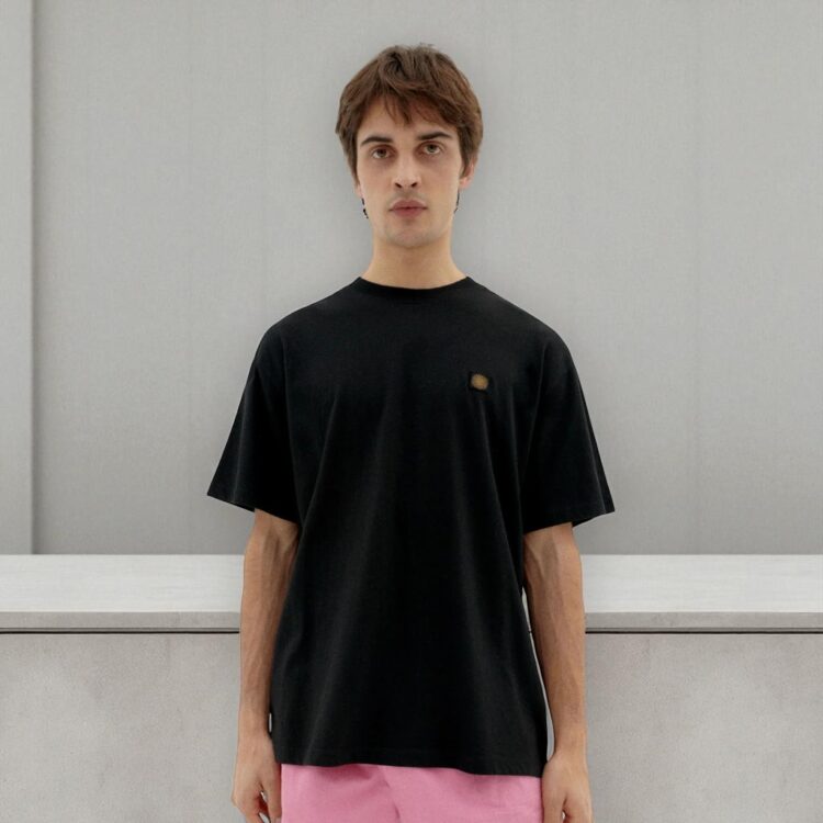 Camiseta negra Sol type