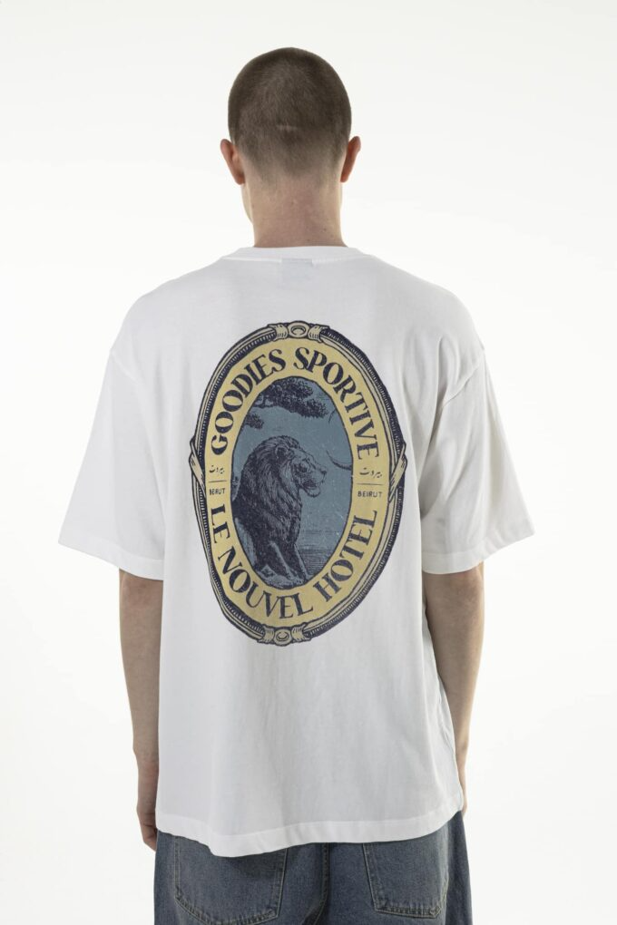 Camiseta Le nouvel hotel