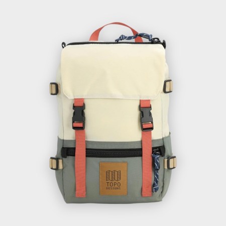 Topo Designs – Mochila Rover Pack Mini Bone White / Beetle