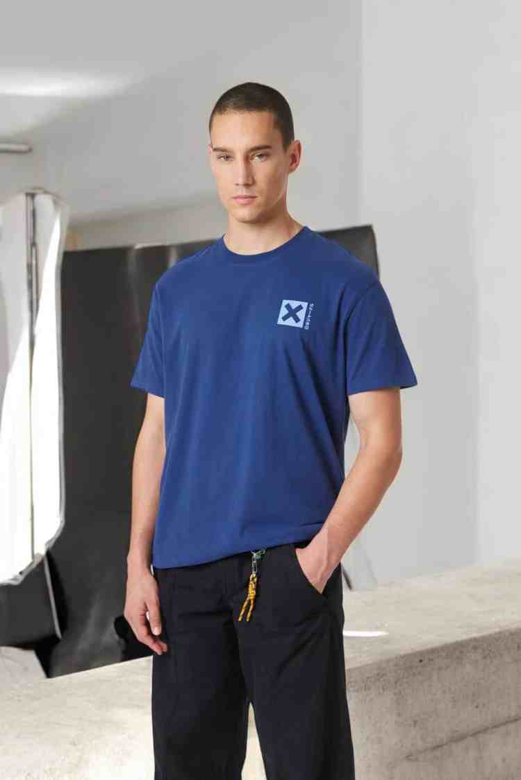 Camiseta Nature imperial blue