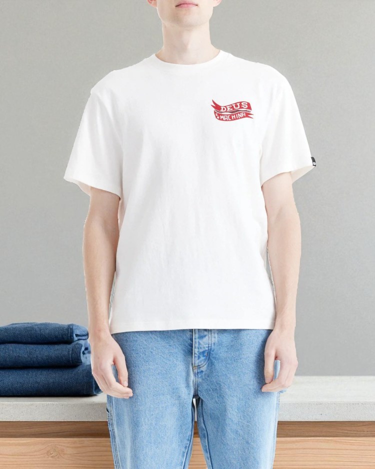 Camiseta Deus Jailer sappy