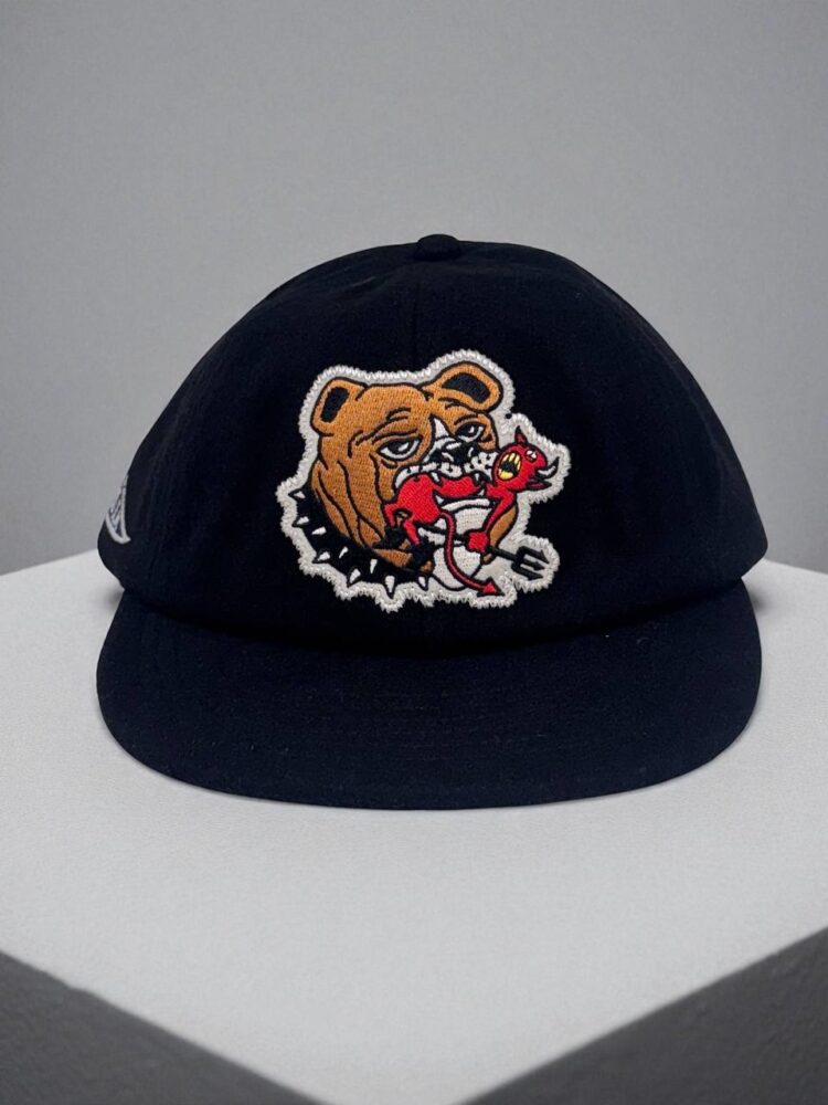 Gorra Deus Sourmug black