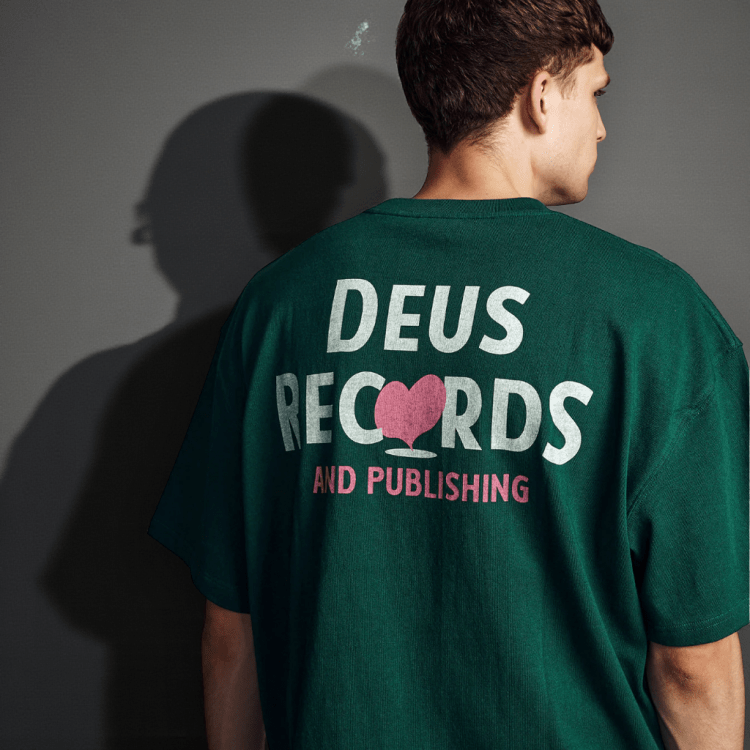 camiseta Deus Deep green