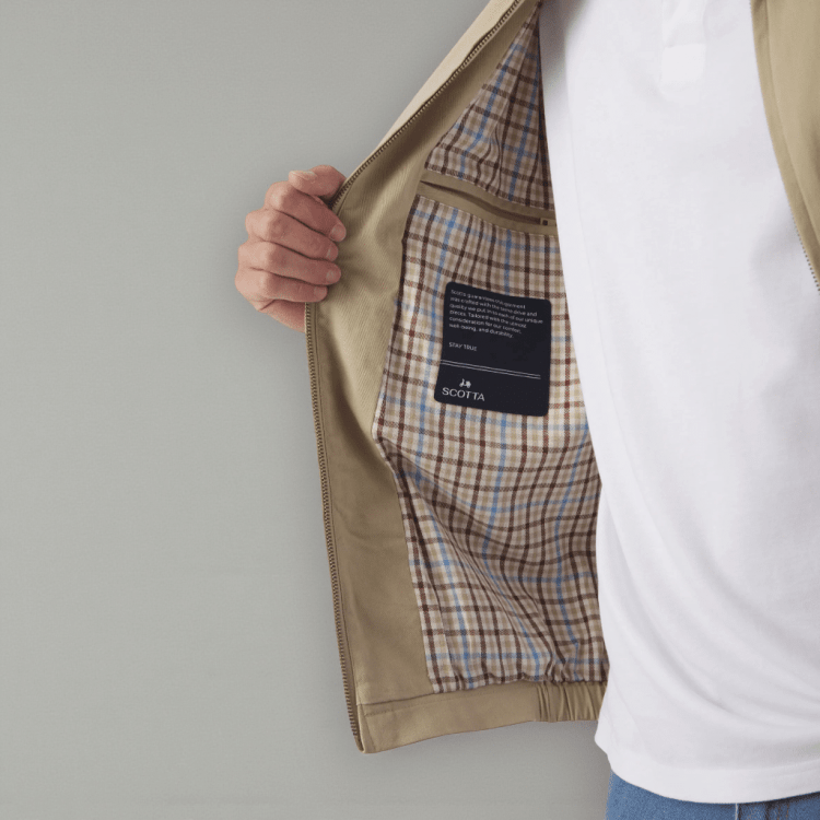 Chaqueta Scotta Corta sarga
