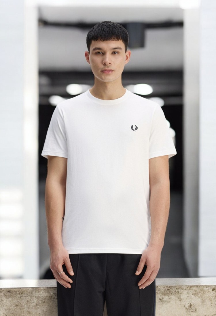 Camiseta Fred Perry Signature