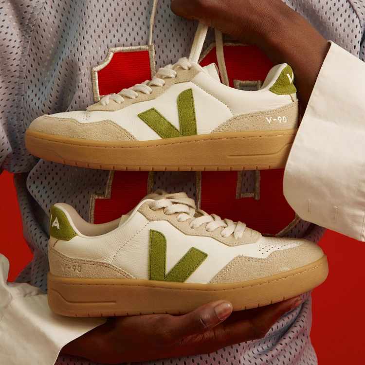 Veja V-90 white pure