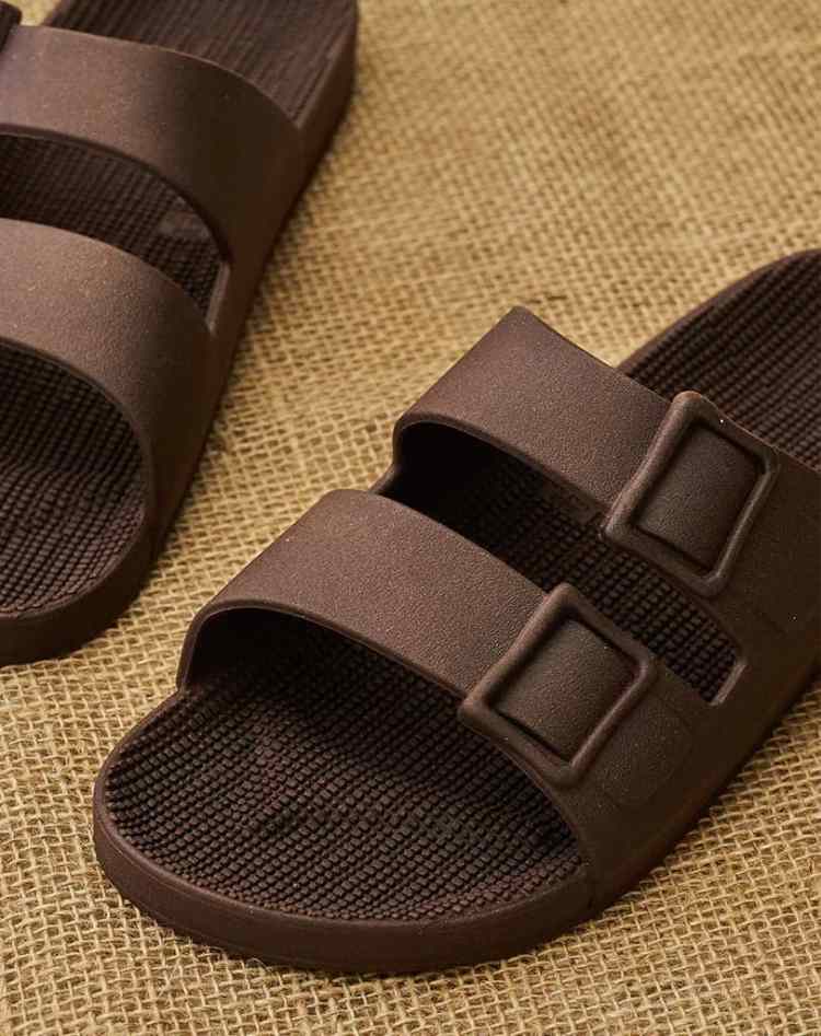 Chanclas Linus café