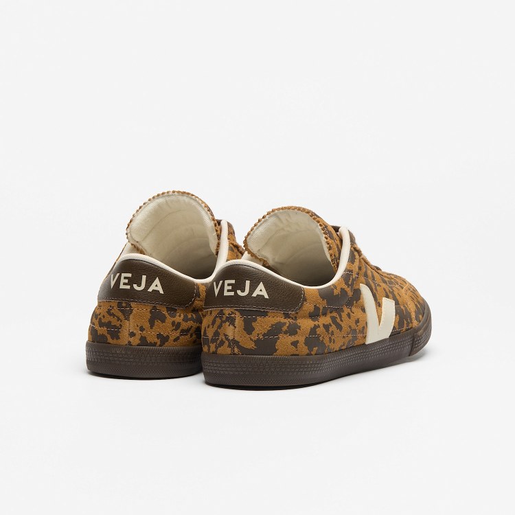 Veja – Zapatillas Panenka Suede Camel Wild Country – foto 2