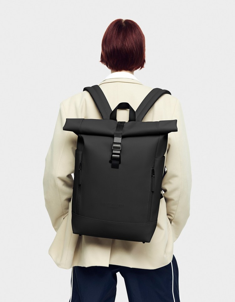 Gaston Luga – Mochila Spläsh Rolltop 14" Negro – foto 3