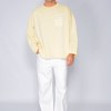 Old's Surfera Oversize Flic Amarillo – modelo cuerpo entero