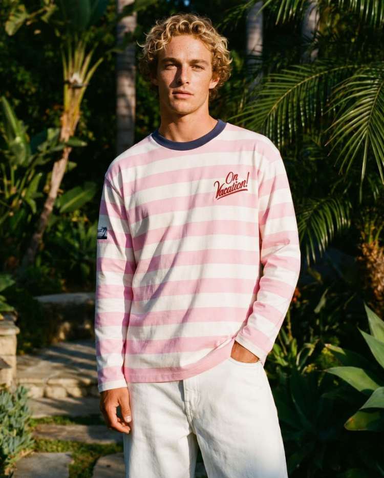 On Vacation Camiseta de manga larga Elba Striped Pink, vista con modelo