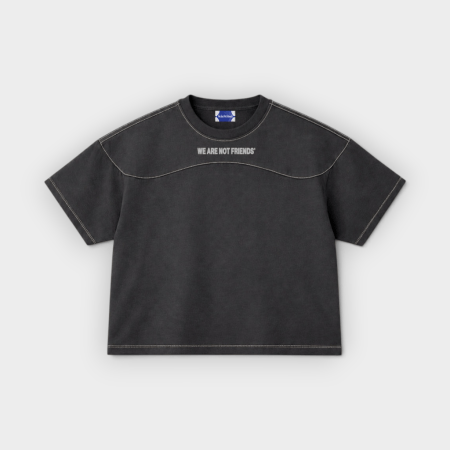 We Are Not Friends – Camiseta Campus Boxy