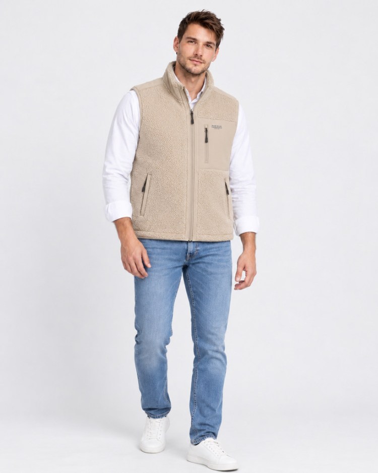 Blueblue Chihuahua Chaleco Sherpa Beige - foto con modelo