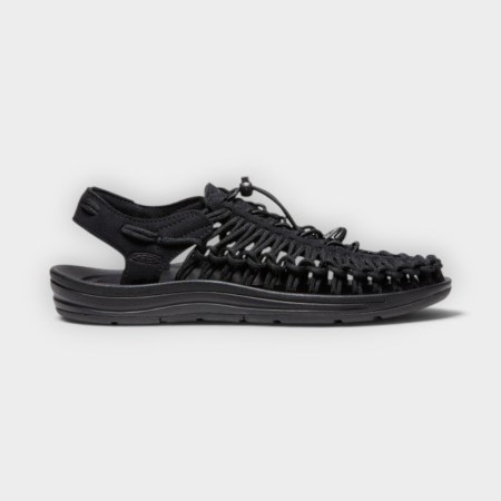 Keen Uneek Black, chanclas negras vista lateral