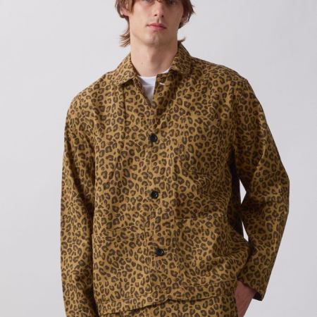Service Works Patterned Easy Chef Shirt Brown Leopard – vista 2