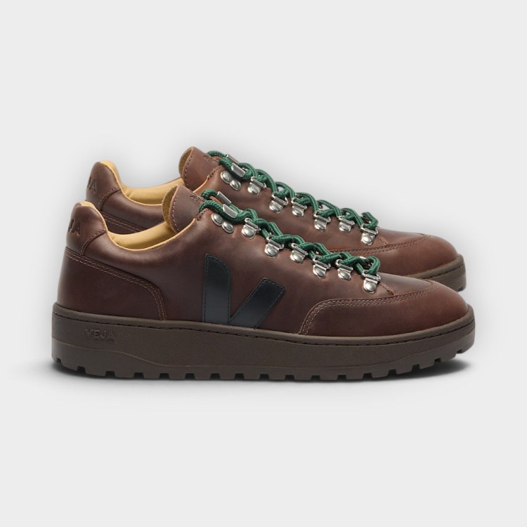 Veja Atlas Agate Black, vista lateral